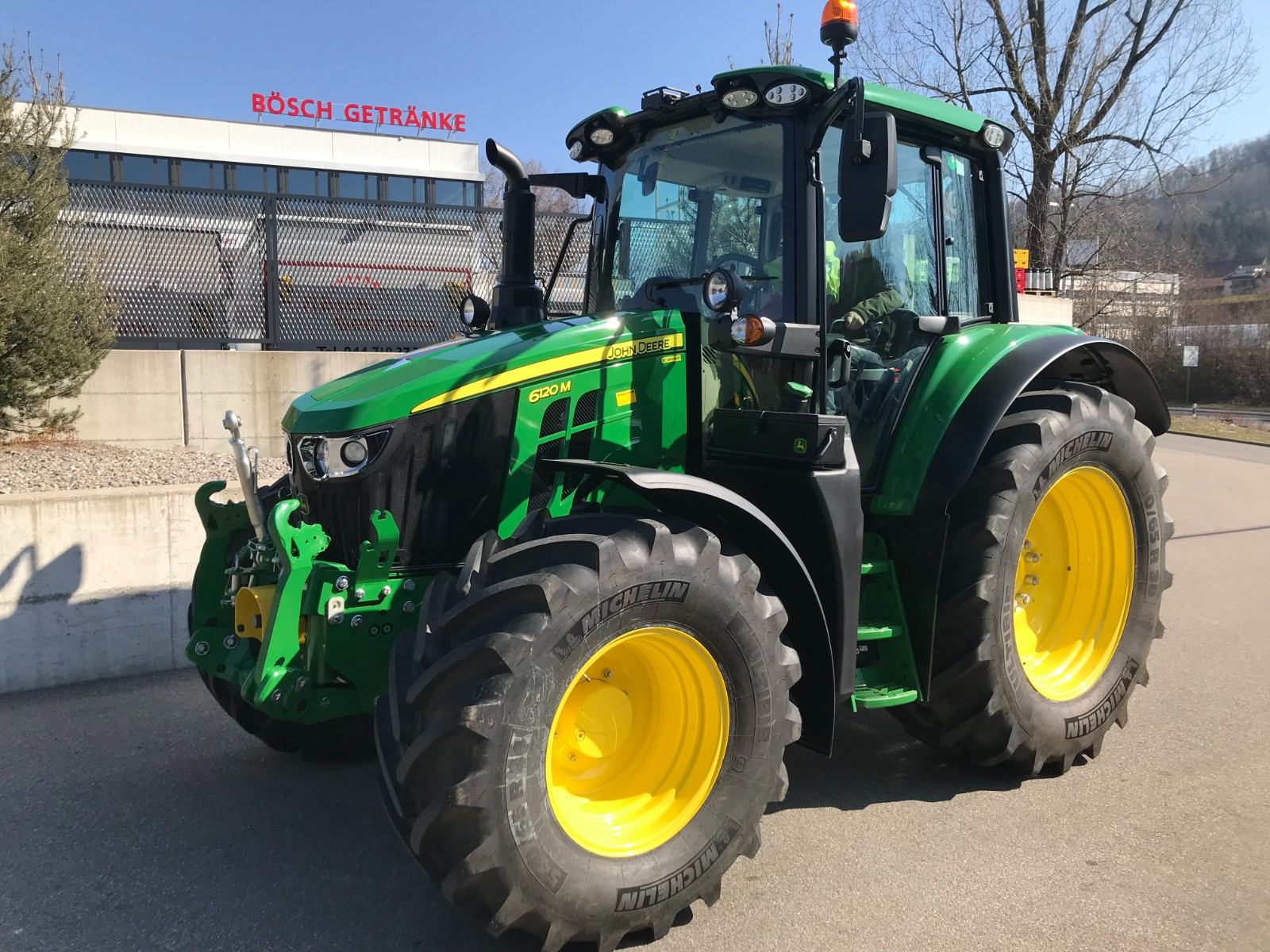 Wismer Landtechnik AG, Baar / Zug - JohnDeere Händler-Stützpunkt - John  Deere Neuheiten 2020